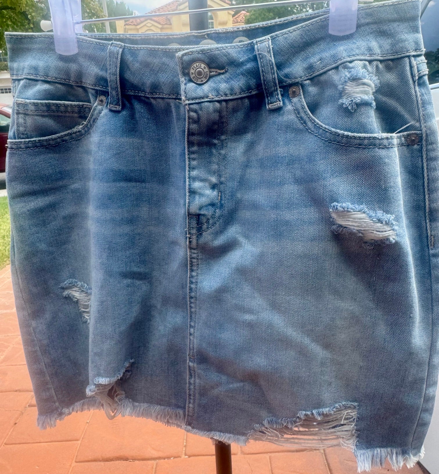 Women’s Denim Frayed Mini Skirt - Small