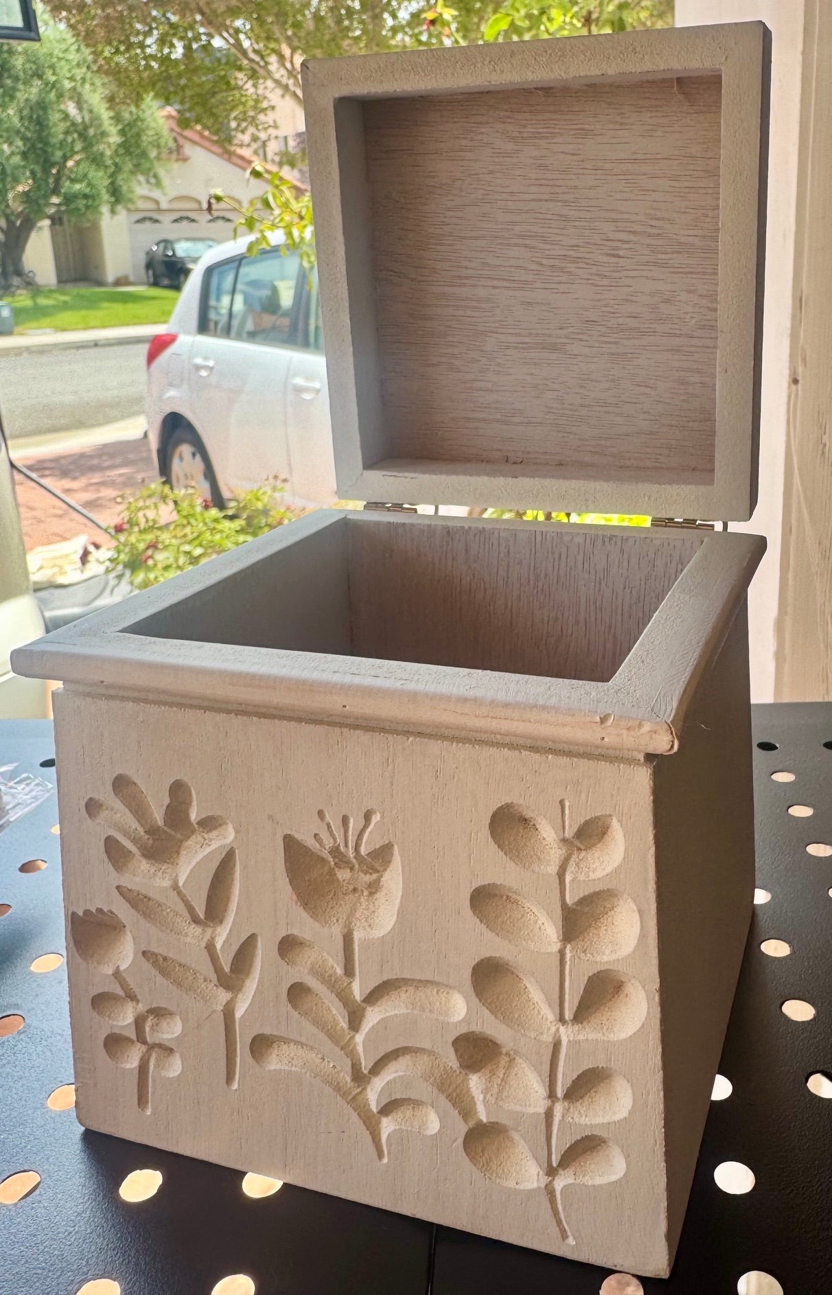 White Floral Keepsake Box