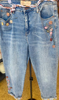Women’s Jeans with Flowers and Thin Belt - Medium