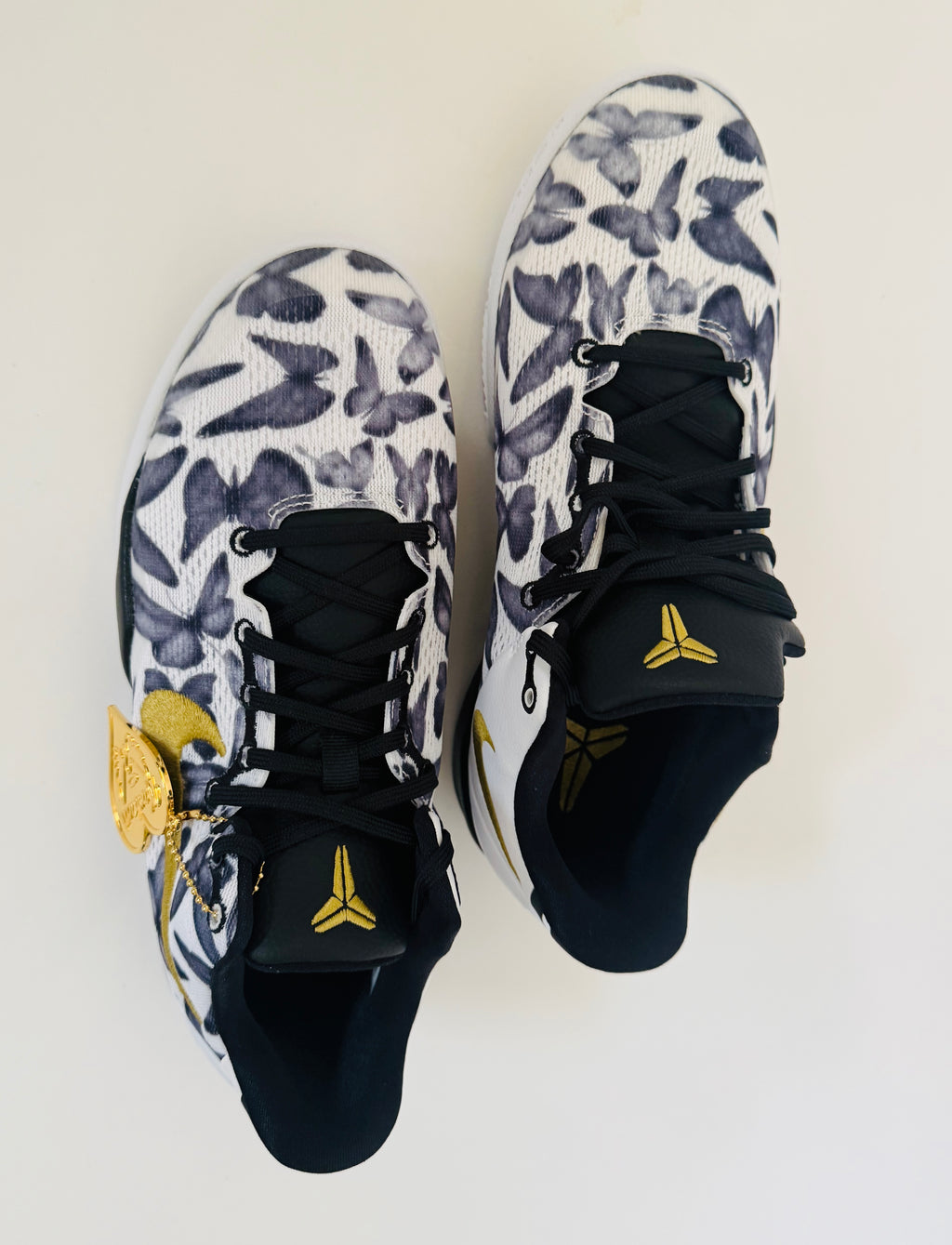 Kobe 8 Protro GS "Mambacita" – White/Metallic Gold-Black (FN0266-102) - Nike