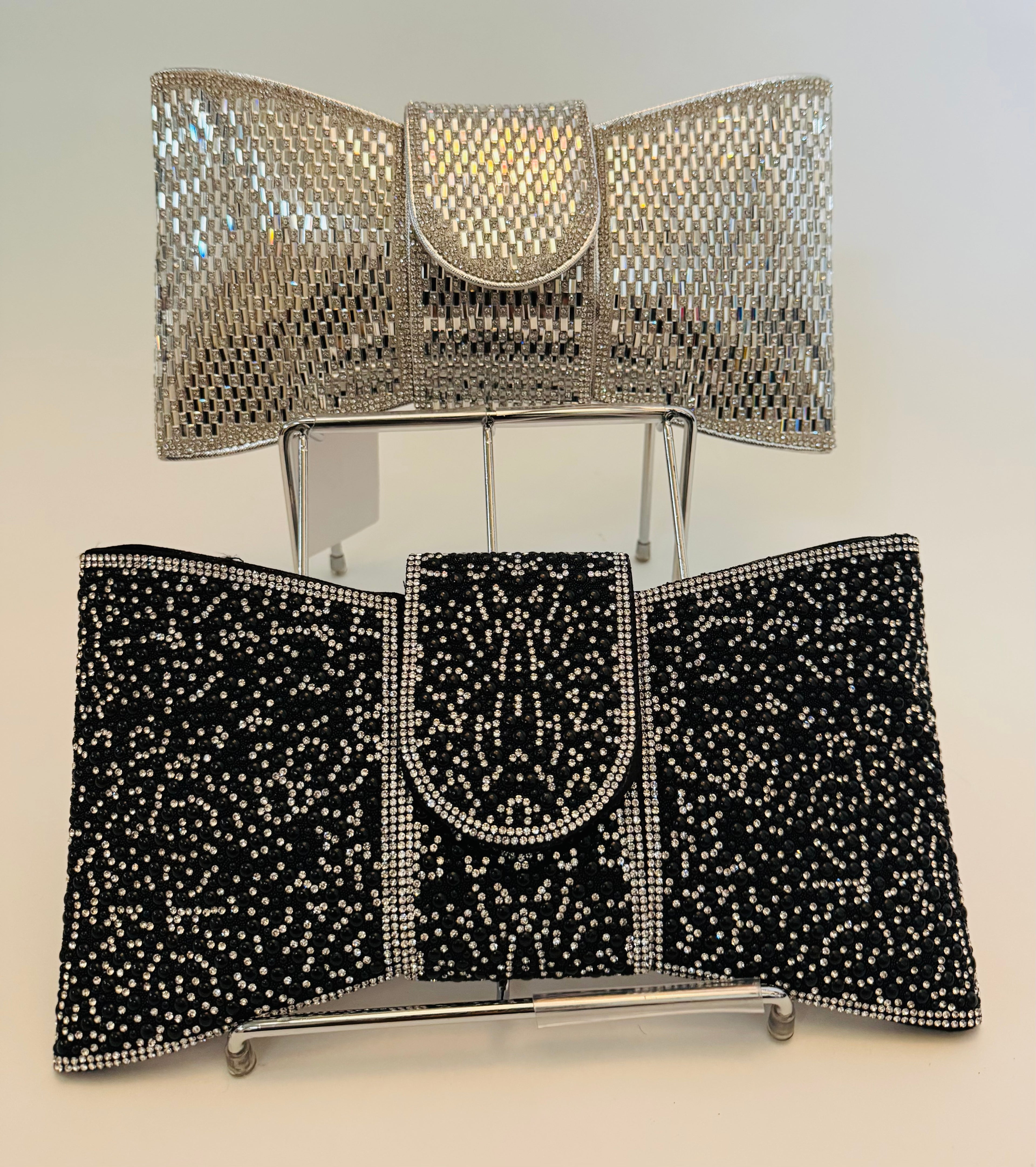 Evening Bow Clutch Bag (Noir, Silver & White)