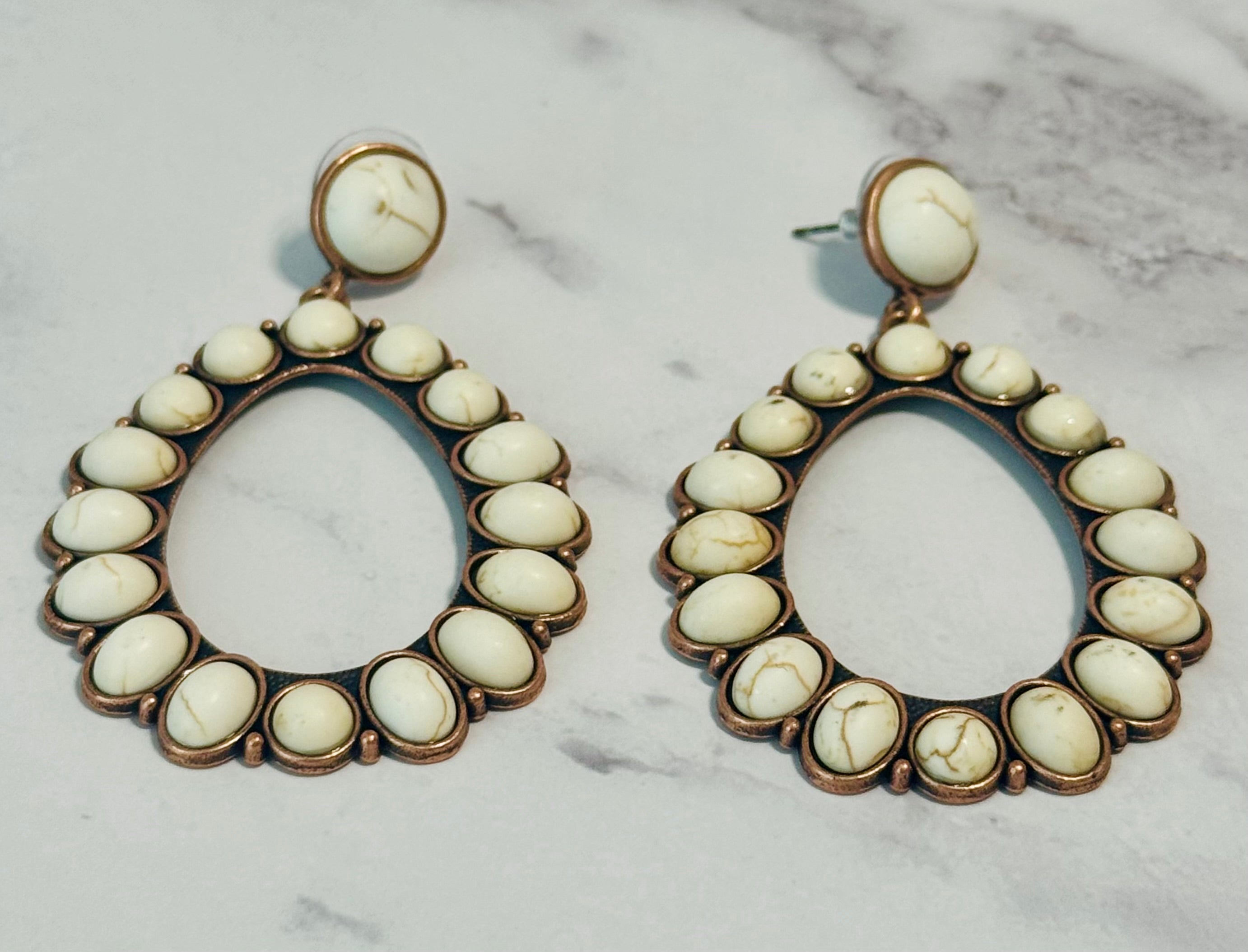 Dangle Teardrop Earrings (Pierced)
