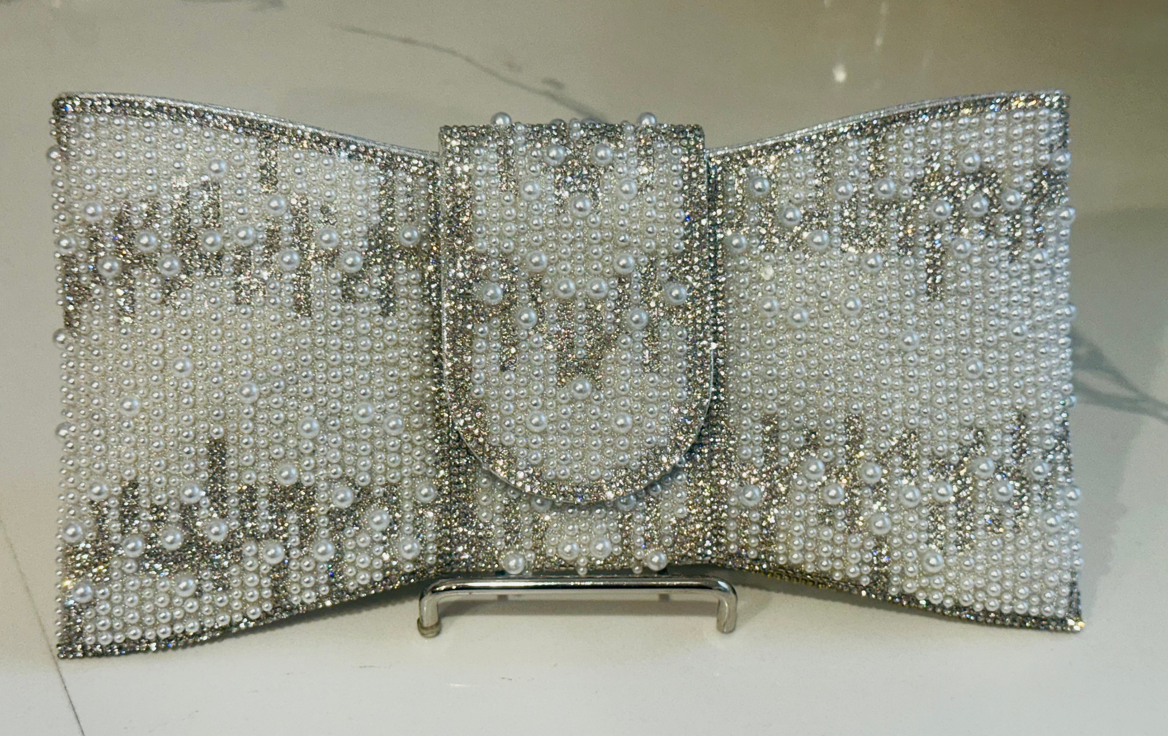 Evening Bow Clutch Bag (Noir, Silver & White)
