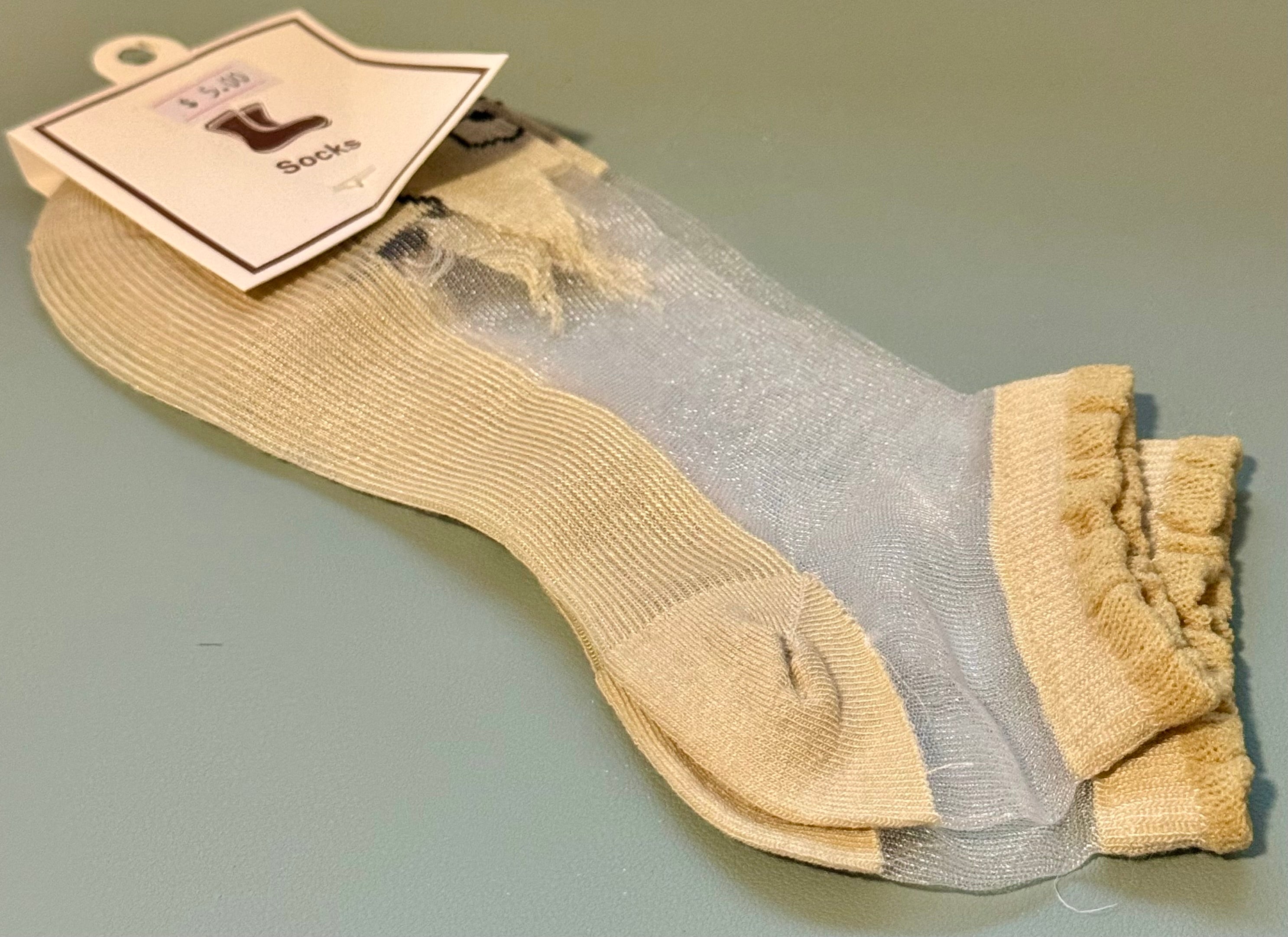 Solid Sole Sheer Ankle Socks Cat Design
